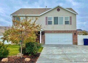 Building Photo - Beautiful 2 Story Herriman Home on Corner ...