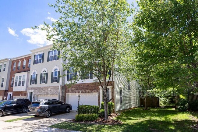 Building Photo - 16021 Pitner St