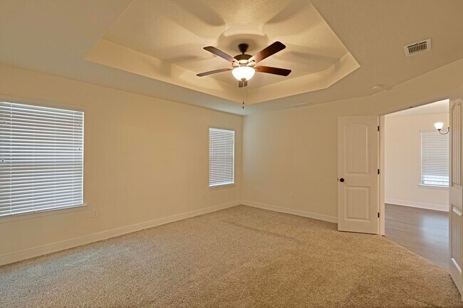 Building Photo - 6114 Redberry Dr