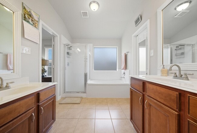 Building Photo - 25707 Crisp Spring Ln