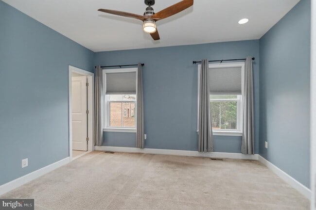 Building Photo - 3697 Ambrose Hills Rd