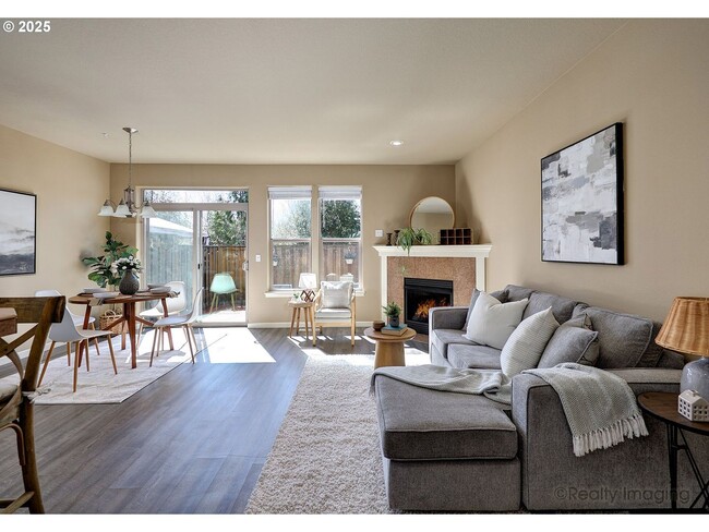 Building Photo - Evergreen Park Townhouse