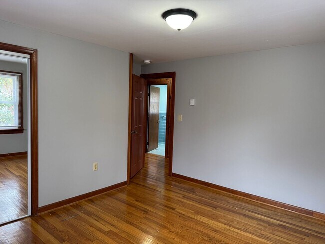 Building Photo - 1511 Madison St