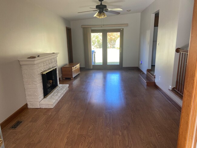 Building Photo - 253 Holly Ave