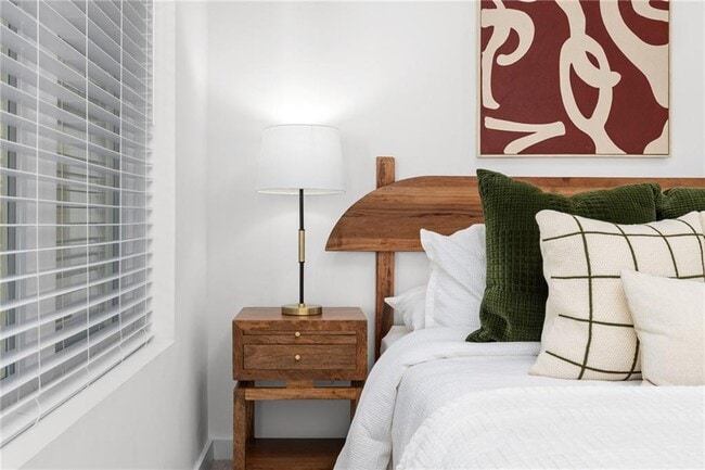 Building Photo - 1438 Walker Pl SE