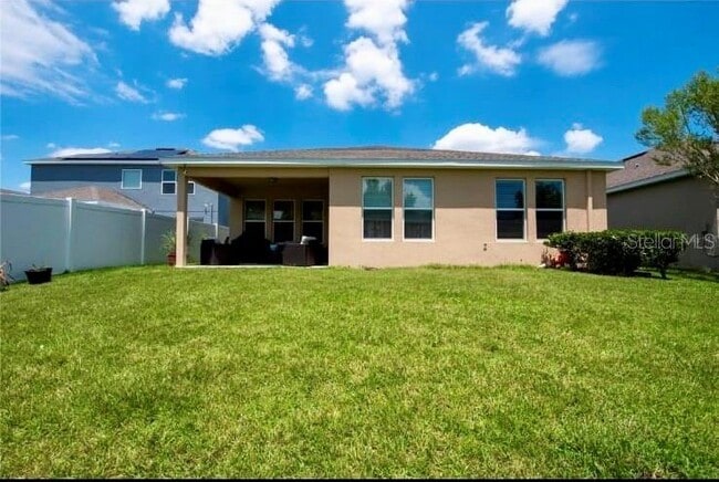 Building Photo - 2403 Beacon Landing Cir