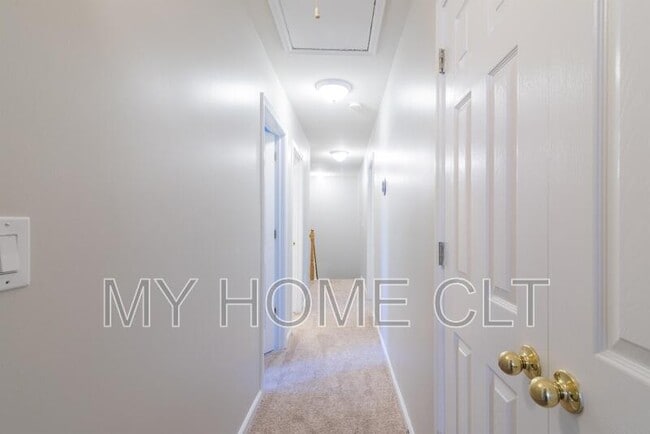 Building Photo - 12417 Ivey Creek Dr