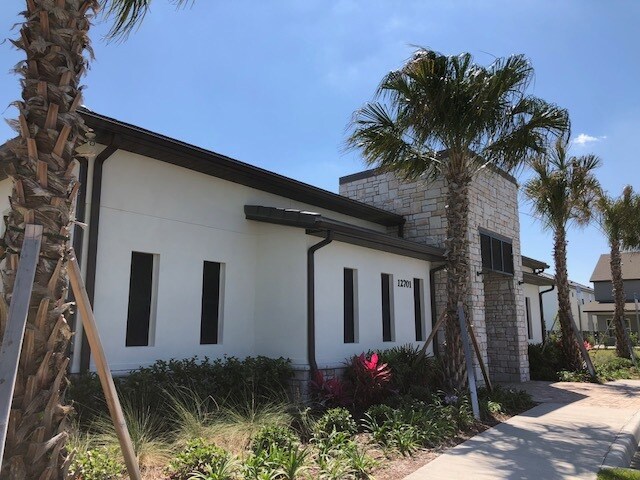 Building Photo - 12635 Salomon Cove Dr