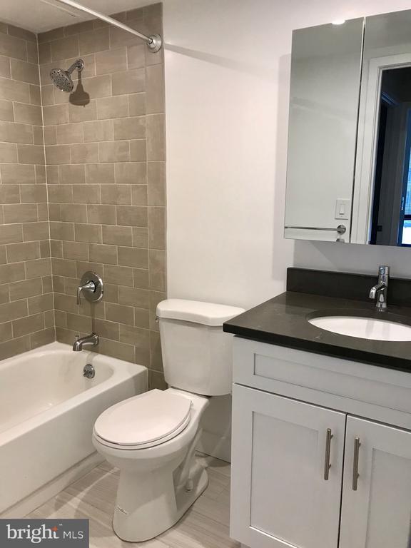 Building Photo - 2020 Walnut St