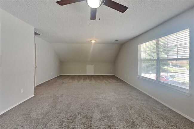 Building Photo - 11085 Taylors Spring Pl