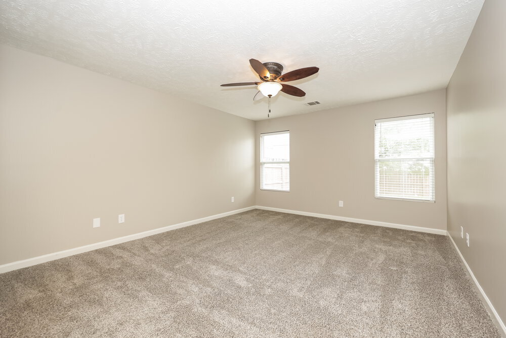 Building Photo - 413 Creek Oak Dr