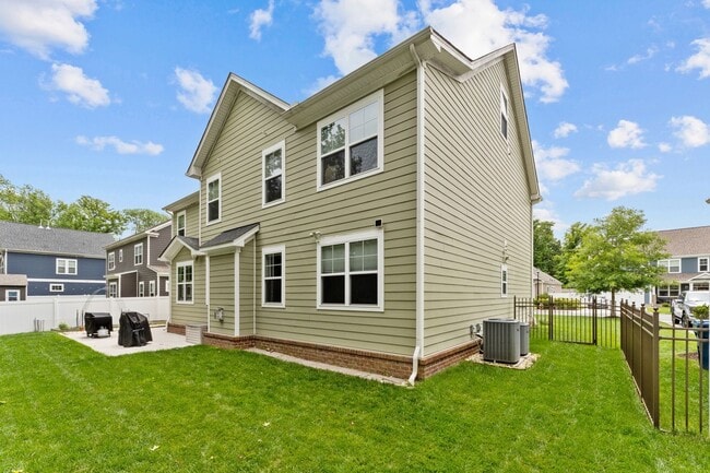 Building Photo - Newly built and beautiful property located...
