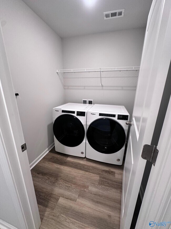 Building Photo - 213 Chubbs Ln