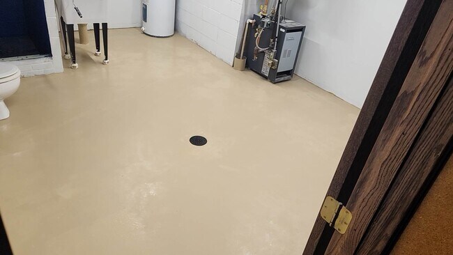 Building Photo - Click the “Apply Now” button or email wapmrentals@gmail.com for a prompt response.