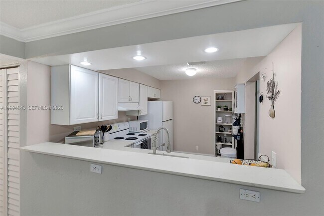 Building Photo - 1001 NW 45th St