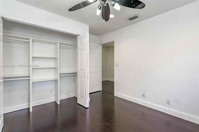 Building Photo - 11191 SW 17th Manor