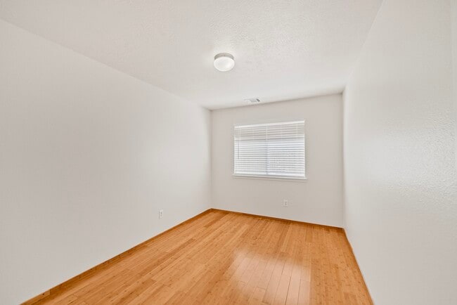 Building Photo - 14323 Brunswick Point Ln