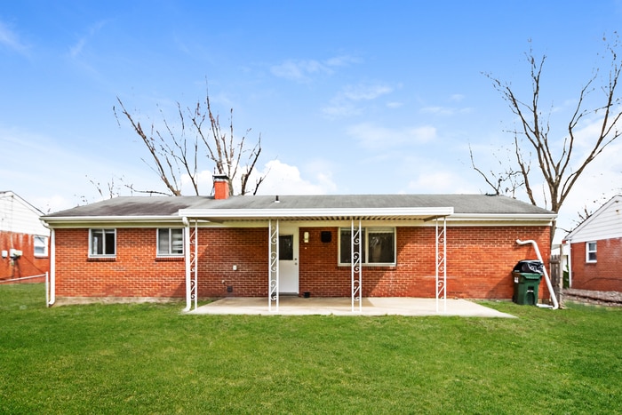 Building Photo - 1905 Bluehill Dr