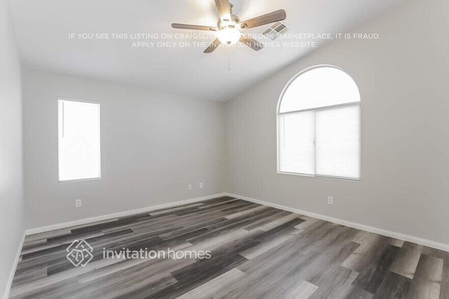 Building Photo - 904 Autumn Royal Ln