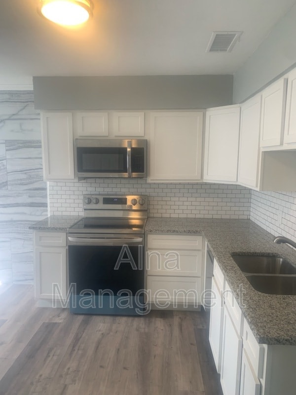 Building Photo - 80 E Mountain Creek Dr