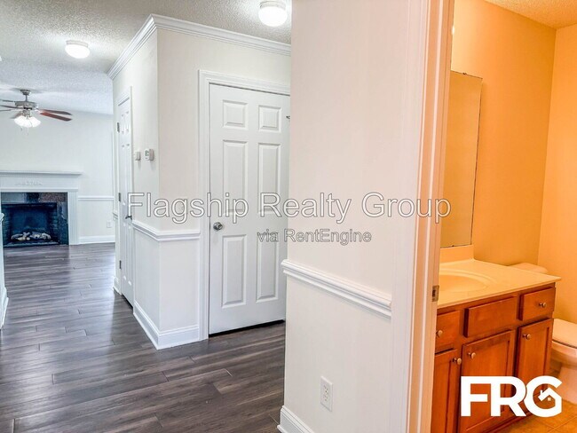 Building Photo - 4243 Dudleys Grant Dr