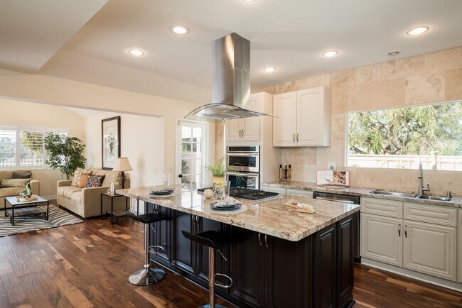 Building Photo - 4483 Salisbury Dr