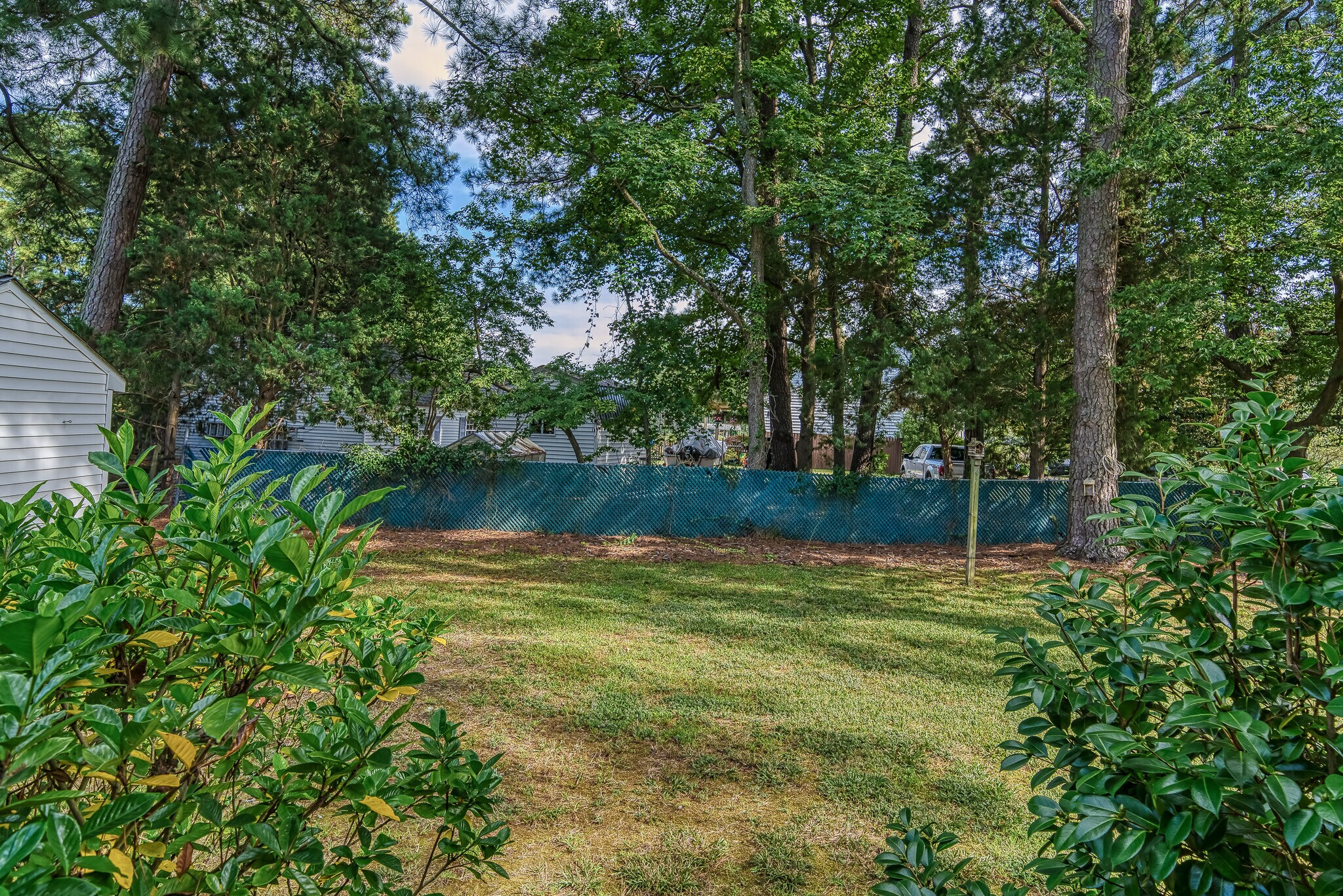 Building Photo - 21 Bayview Dr