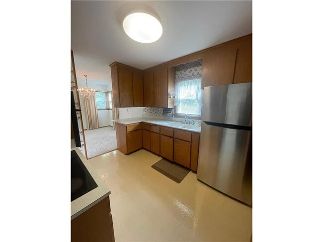 Building Photo - 1056 Ingerson Rd