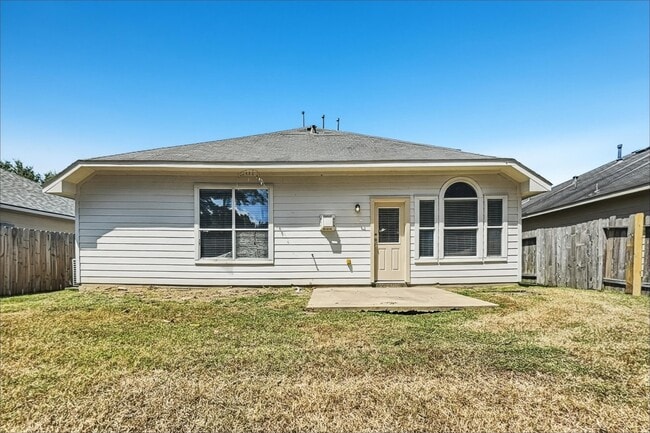 Building Photo - 15311 Forest Creek Farms Dr