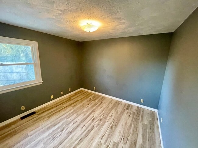 Building Photo - 3036 Shadowfax Dr