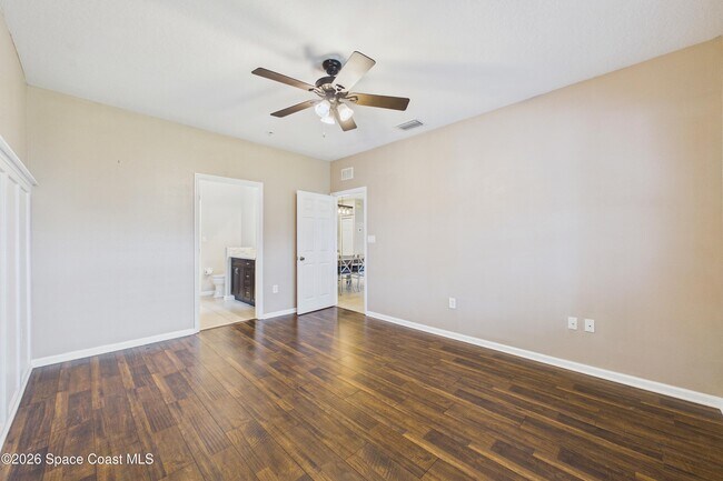 Building Photo - 551 Loxley Ct