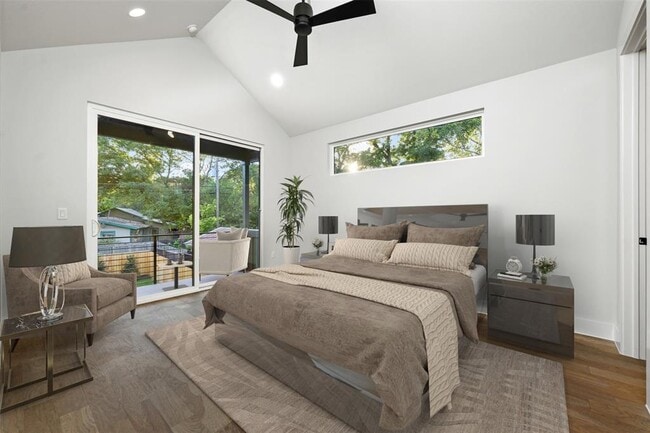 Building Photo - 407 El Paso St