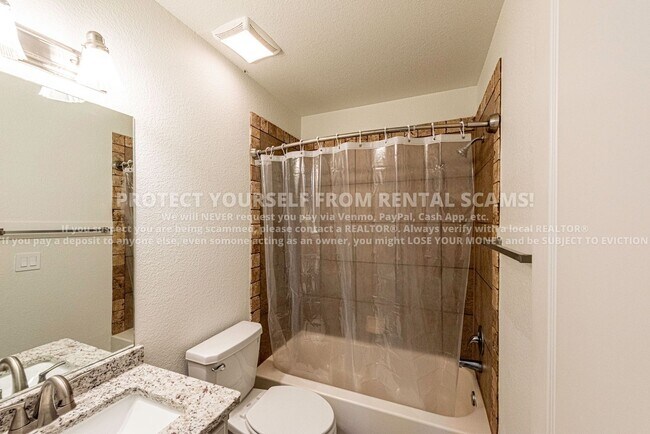 Building Photo - 766 W Breeze Cove