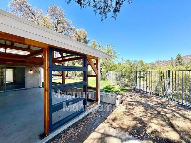 Building Photo - 22988 Joaquin Ridge Dr