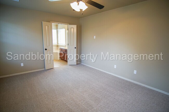 Building Photo - FOR LEASE | Broken Arrow | 3 Bed, 2 Bath H...