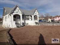 Building Photo - $400 Off 1st Month! Charming 1 Bedroom Apartment with Private Entrance & Covered Porch $800/$800
