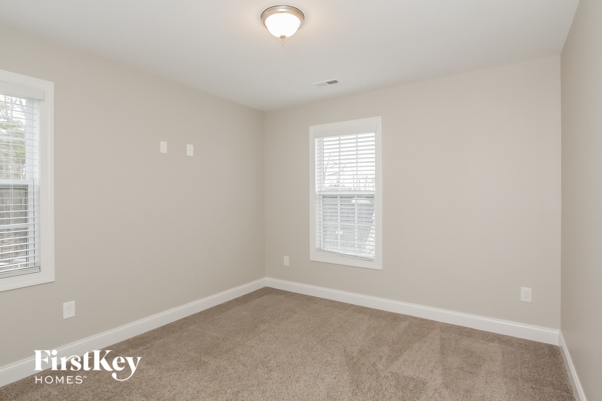 Building Photo - 7879 Smith Pond Dr