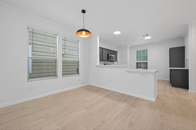 Building Photo - 16827 Libson Falls Dr