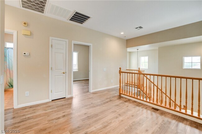 Building Photo - 10474 Howling Coyote Ave