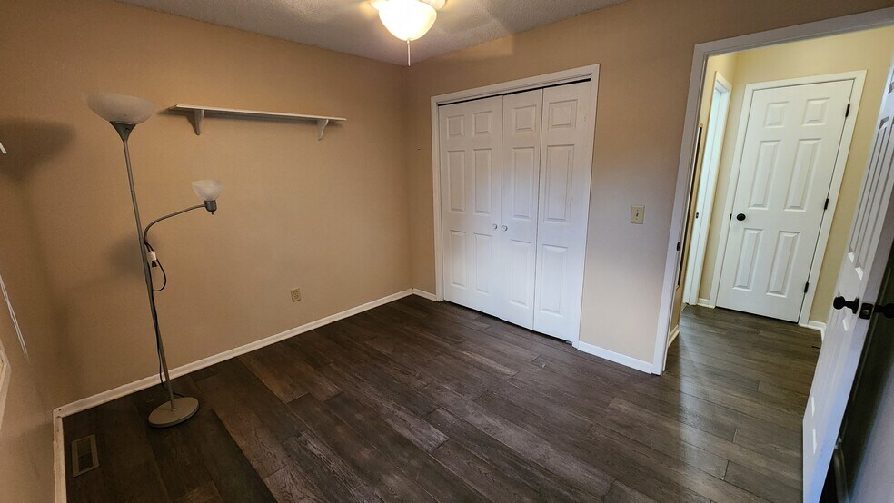 Building Photo - 1209 58th St