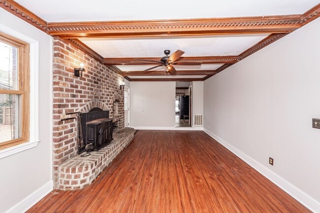 Building Photo - 4 Bedroom, 2.5 Bathroom Home on James Island