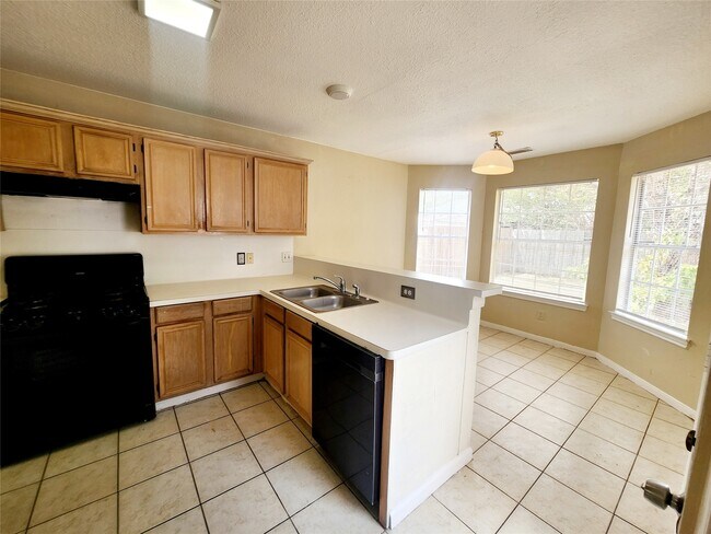 Building Photo - 19722 Ridge Falls Ct