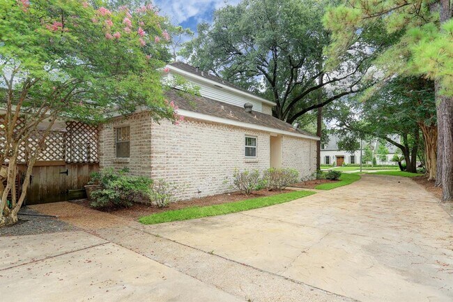 Building Photo - 12303 Broken Bough Dr