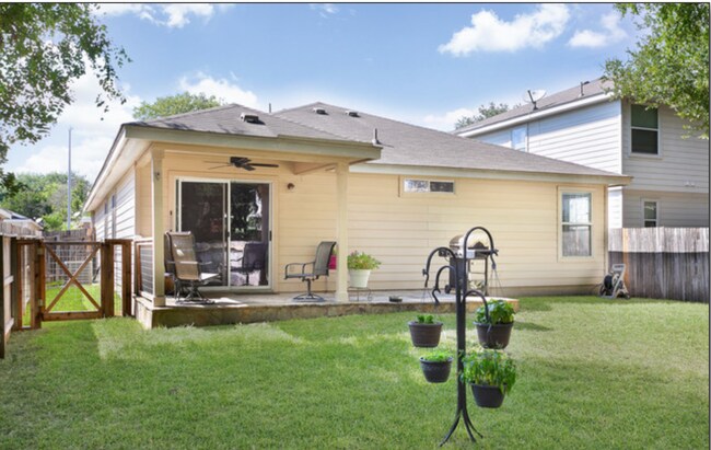 Building Photo - 15830 Manes Grove