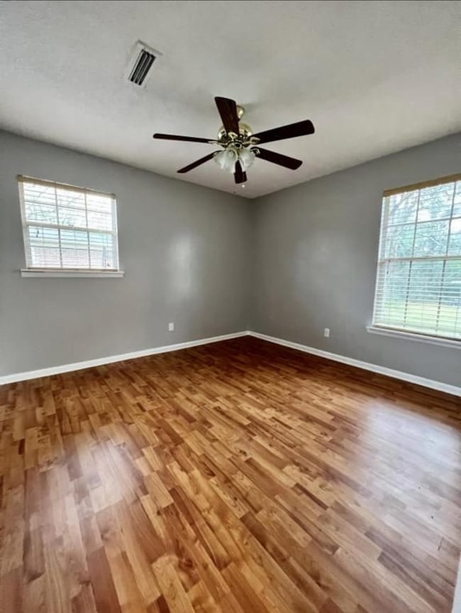 Building Photo - 206 Goff Dr