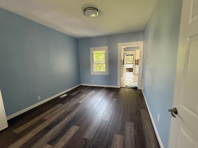 Building Photo - Hughestown Brand new remodel single  Famil...