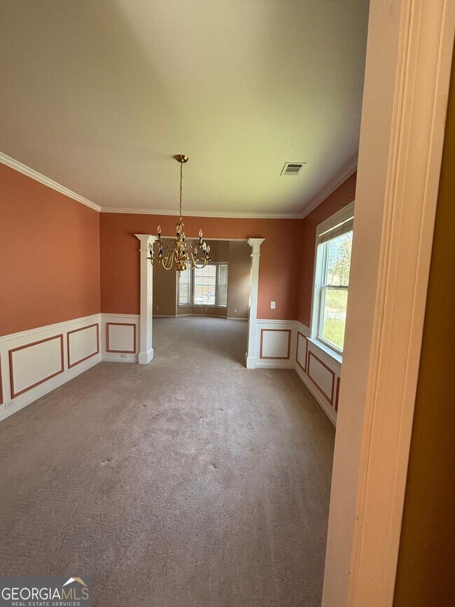 Building Photo - 6337 Windy Ridge Way