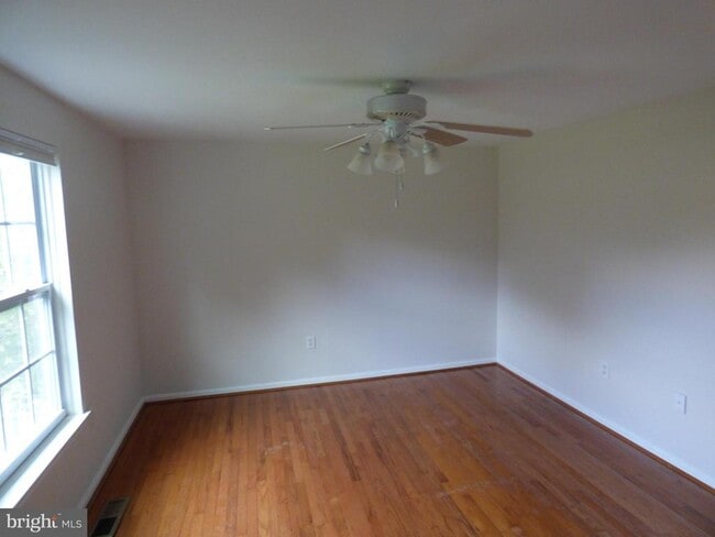 Building Photo - 13422 Country Ridge Dr