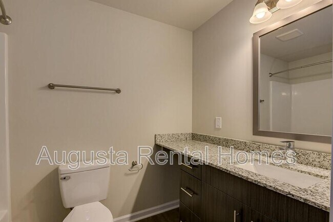 Building Photo - 3108 Otter Run