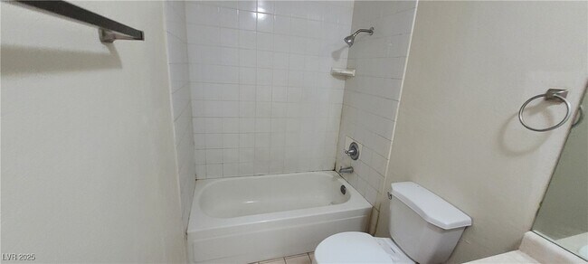 Building Photo - 4955 Jeffreys St